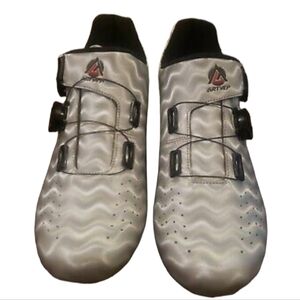 Artvep Multi Silver Cycling Cleats Sixe 9.5